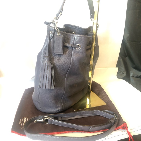 Coach grey pebble leather drawstring Avery bag; dust bag & crossbody straps Inc - Picture 10 of 11